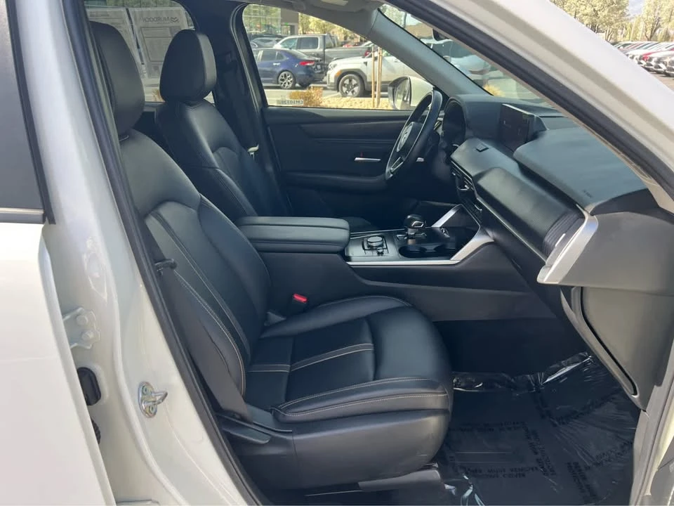 2025 Mazda CX-90 - Image 17 of 20