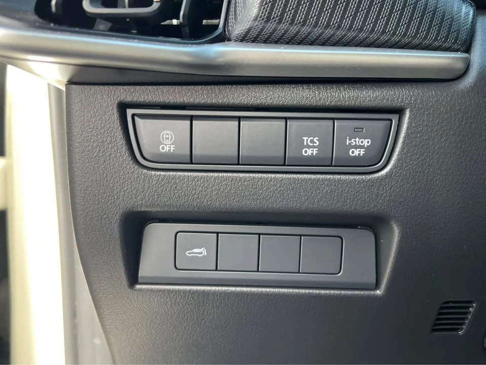 2025 Mazda CX-90 - Image 16 of 20