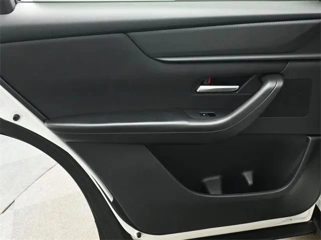 2025 Mazda CX-90 - Image 13 of 20