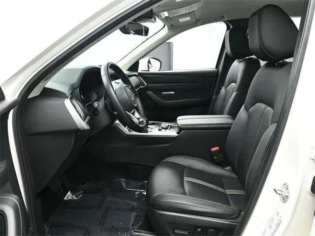 2025 Mazda CX-90 - Image 11 of 20