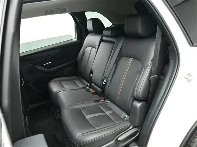 2025 Mazda CX-90 - Image 15 of 20