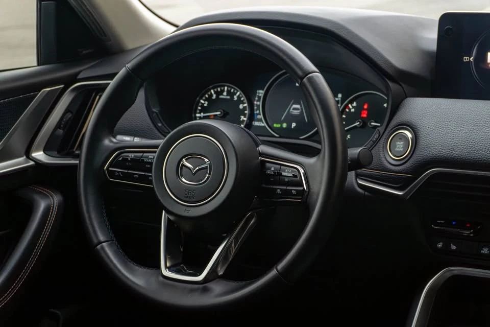 2025 Mazda CX-90 - Image 11 of 20