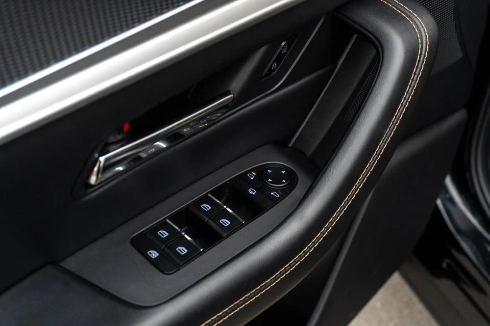 2025 Mazda CX-90 - Image 13 of 20