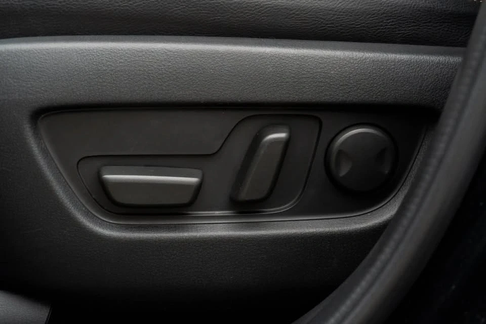 2025 Mazda CX-90 - Image 15 of 20