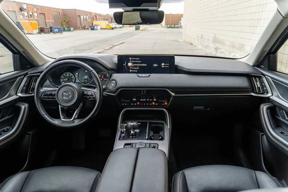 2025 Mazda CX-90 - Image 12 of 20