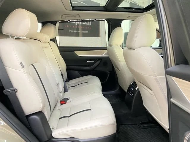 2025 Mazda CX-70 - Image 8 of 14