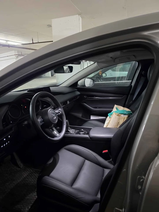 2025 Mazda Mazda 3 4th Gen - Image 8 of 12