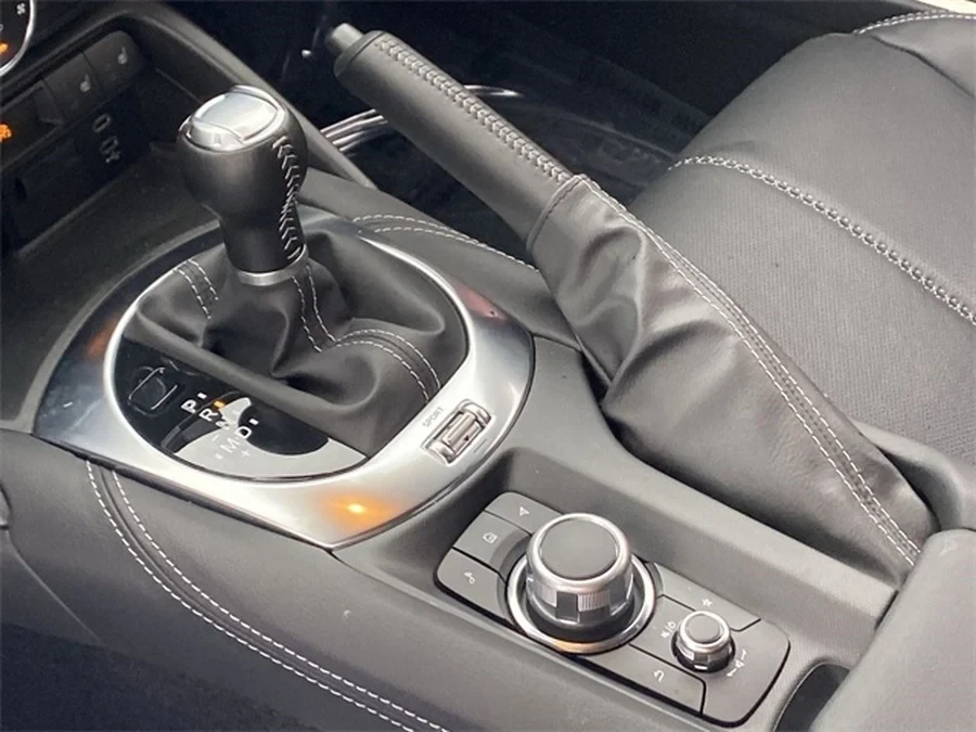2025 Mazda ND MX-5 Miata - Image 14 of 18