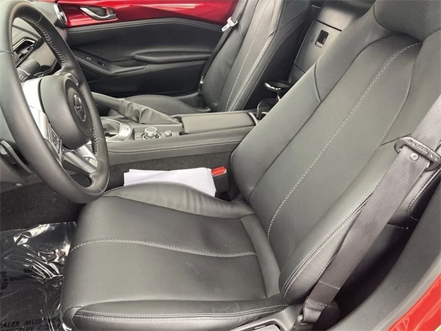 2025 Mazda ND MX-5 Miata - Image 12 of 18