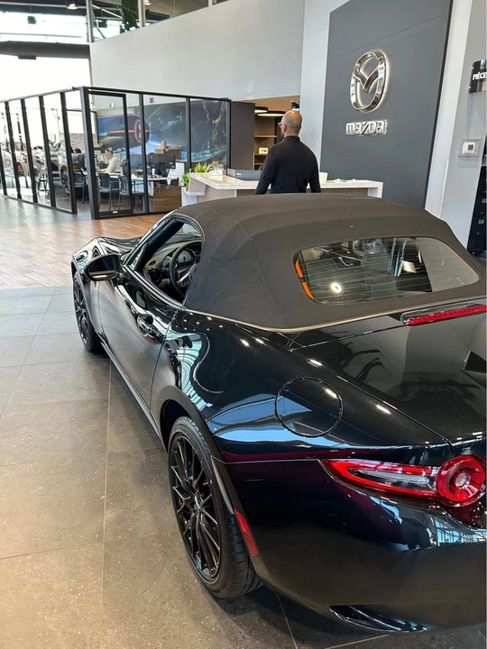 2025 Mazda ND MX-5 Miata - Image 6 of 7