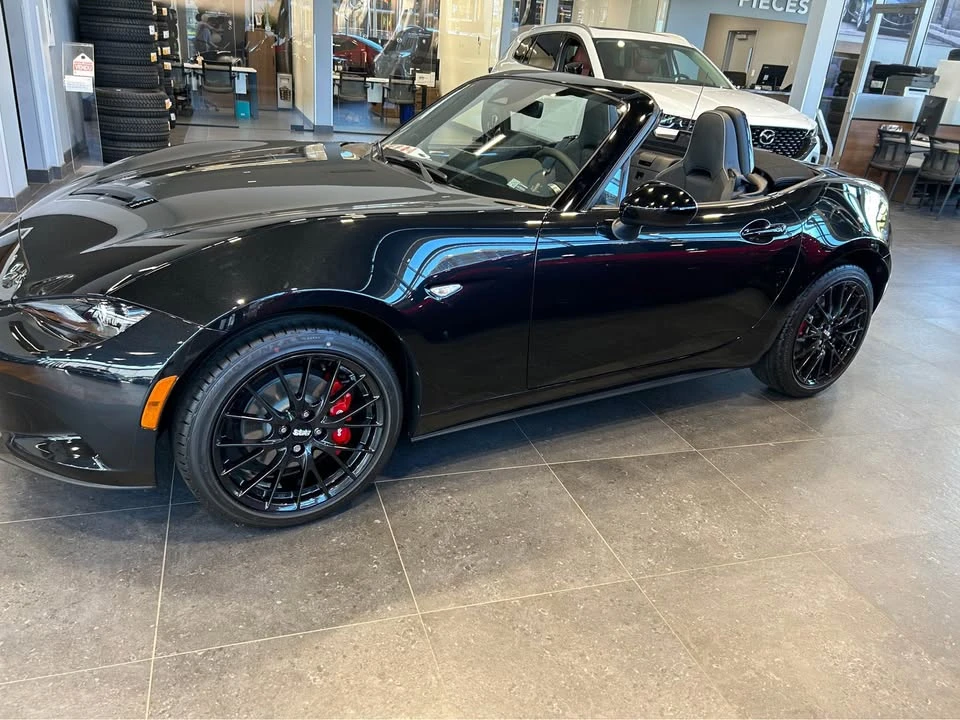 2025 Mazda ND MX-5 Miata - Image 3 of 7