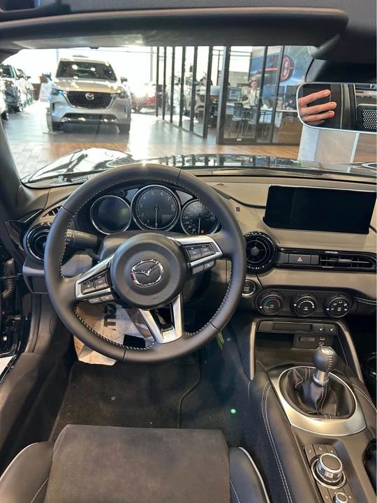 2025 Mazda ND MX-5 Miata - Image 5 of 7