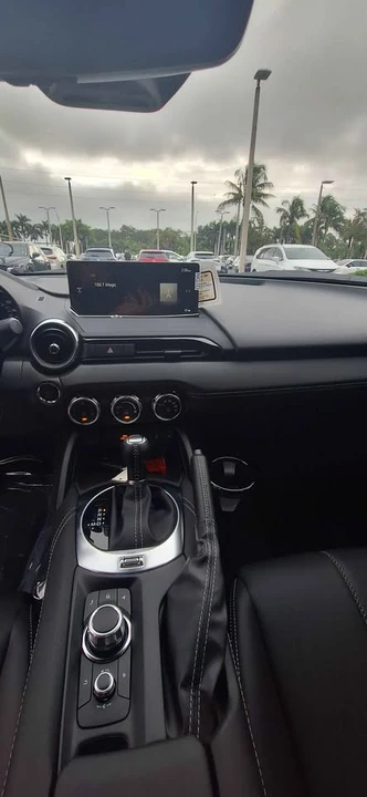 2025 Mazda ND MX-5 Miata - Image 9 of 10