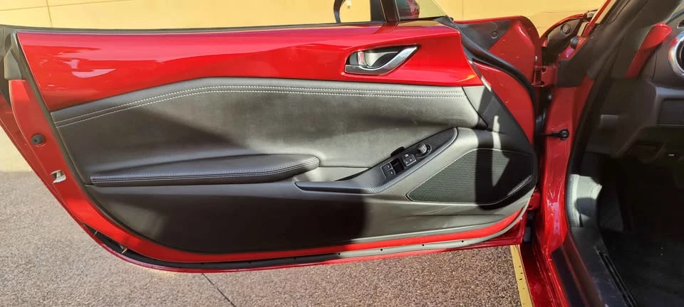 2025 Mazda ND MX-5 Miata - Image 13 of 20