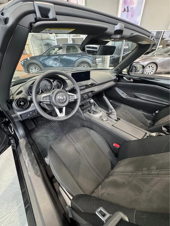 2025 Mazda ND MX-5 Miata - Image 6 of 7