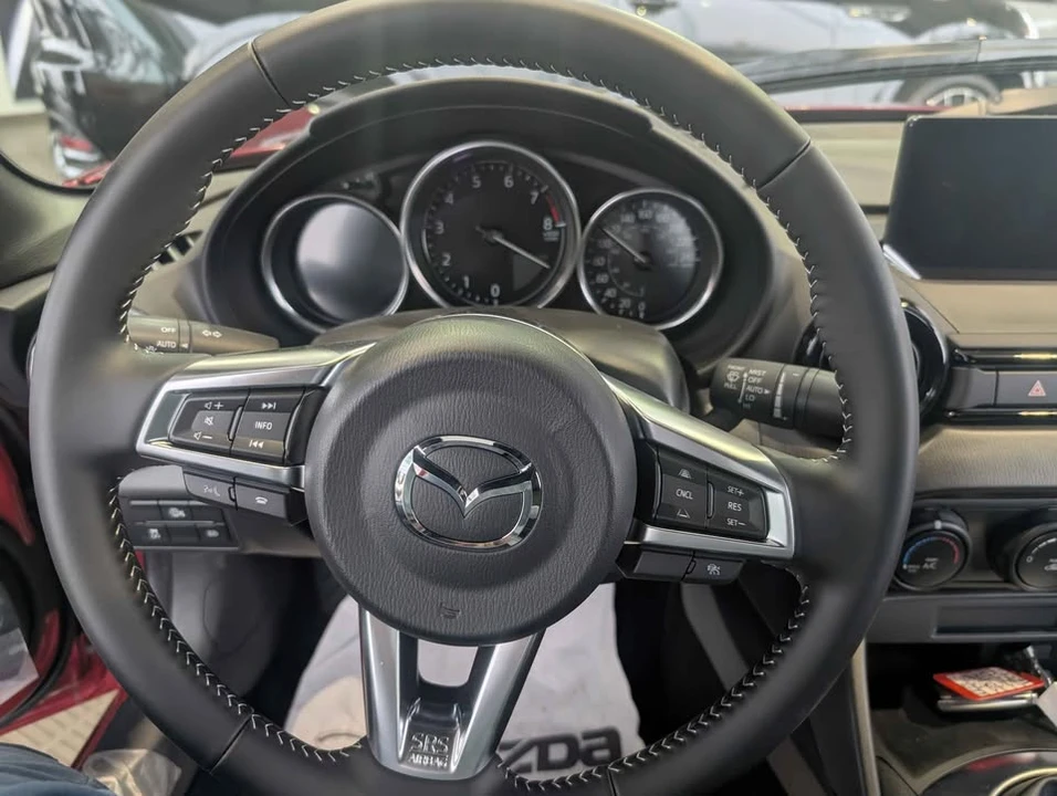 2025 Mazda ND MX-5 Miata - Image 7 of 9