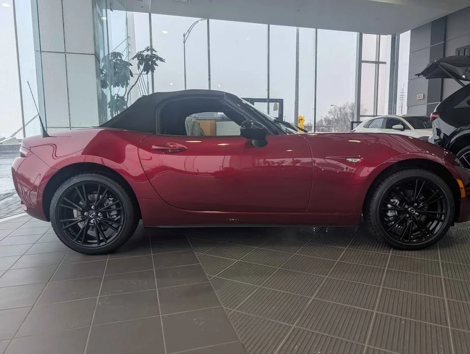 2025 Mazda ND MX-5 Miata - Image 4 of 9