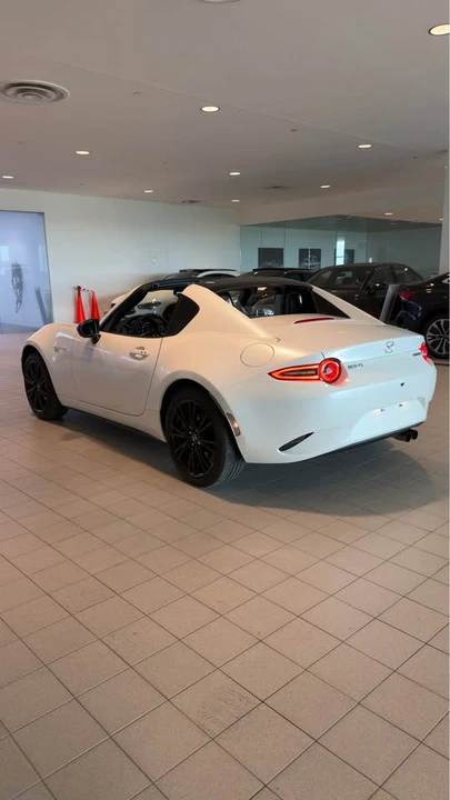 2025 Mazda ND MX-5 Miata - Image 6 of 8