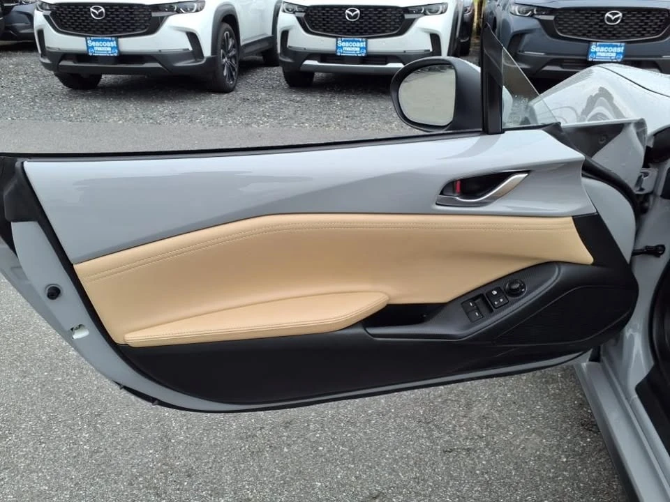 2025 Mazda ND MX-5 Miata - Image 8 of 19