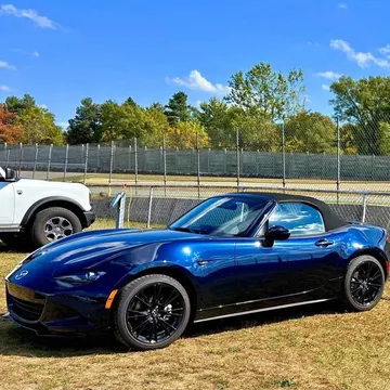 2025 Mazda MX-5 Miata Club Convertible