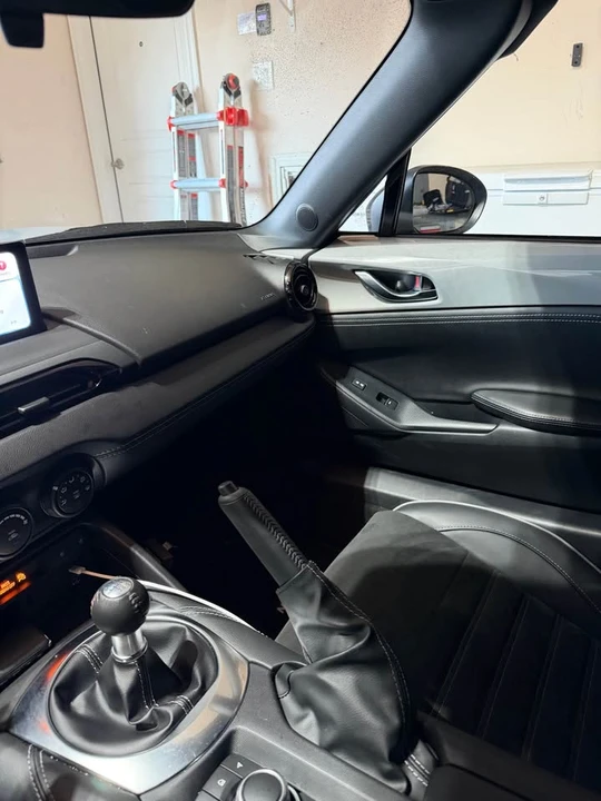 2025 Mazda ND MX-5 Miata - Image 9 of 11