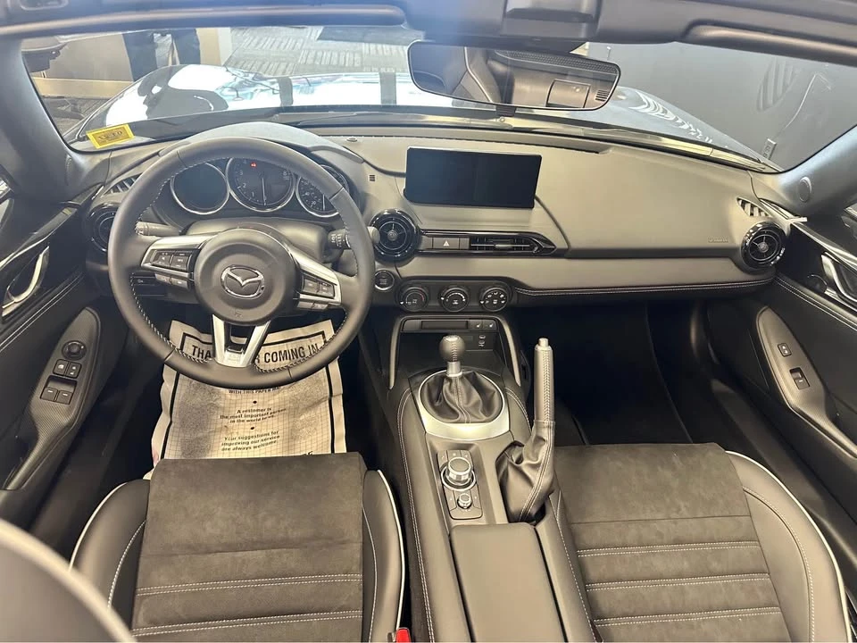2025 Mazda ND MX-5 Miata - Image 6 of 9