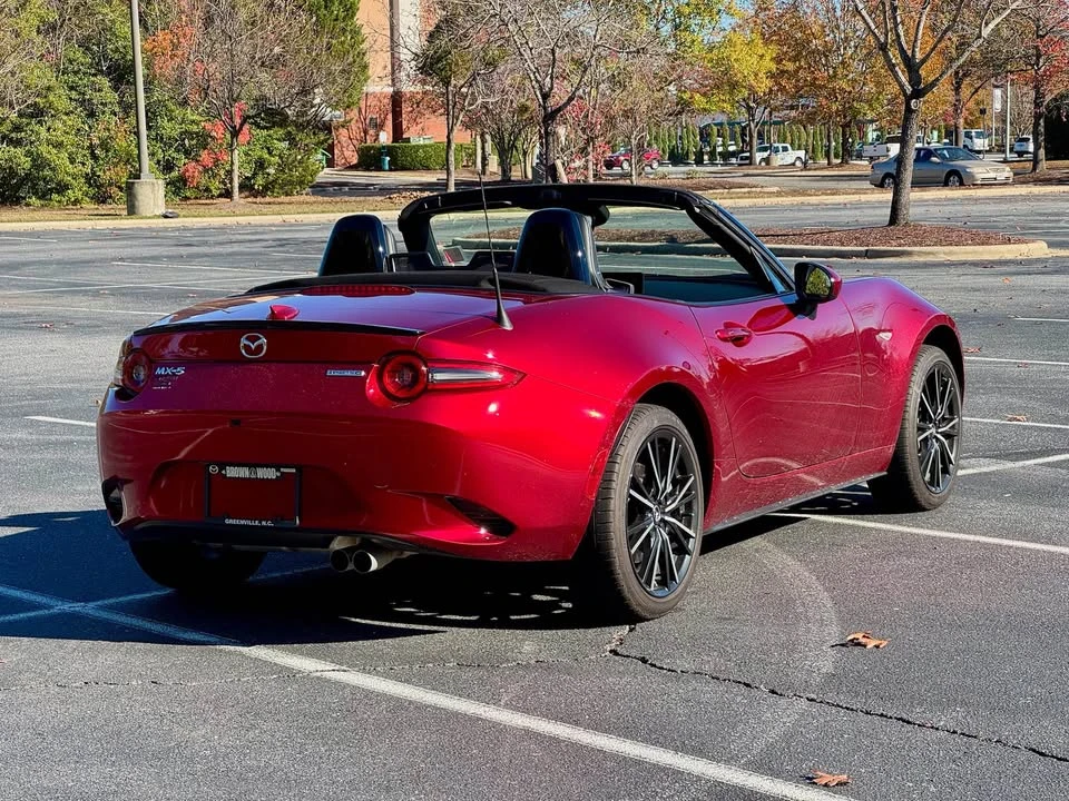 2025 Mazda ND MX-5 Miata - Image 6 of 13