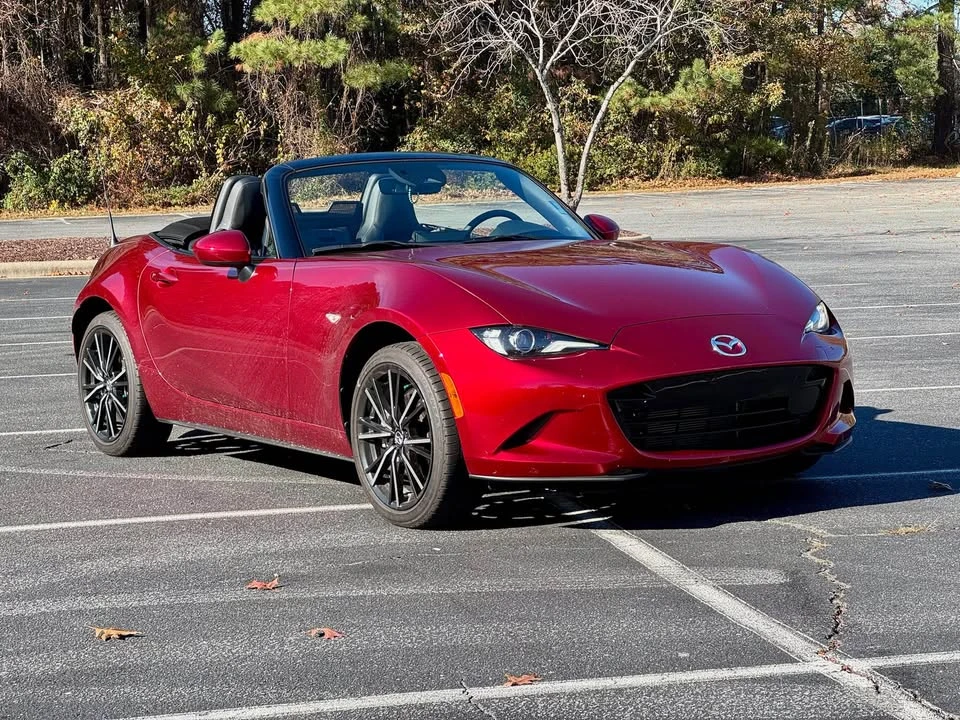 2025 Mazda ND MX-5 Miata - Image 10 of 13