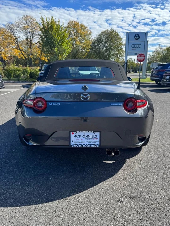 2025 Mazda ND MX-5 Miata - Image 4 of 8