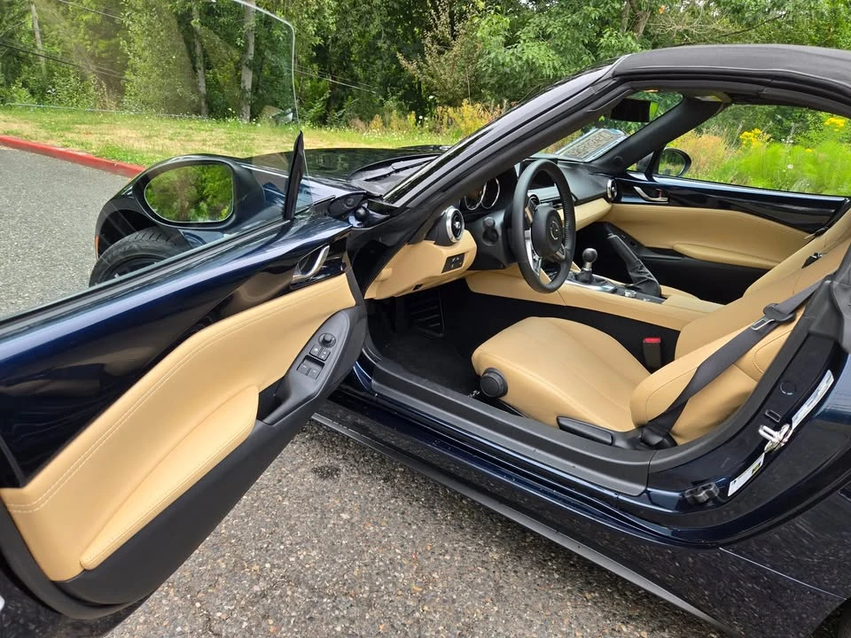 2025 Mazda ND MX-5 Miata - Image 8 of 15