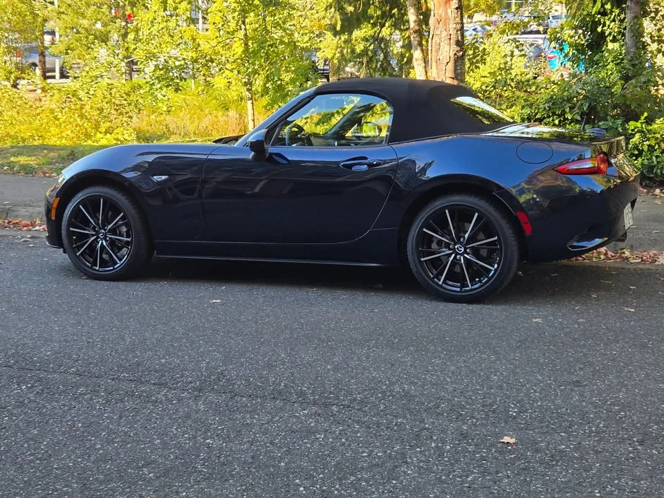 2025 Mazda ND MX-5 Miata - Image 9 of 15