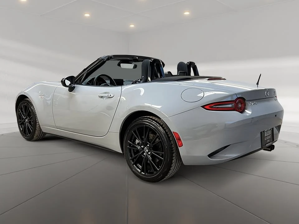 2025 Mazda ND MX-5 Miata - Image 8 of 10