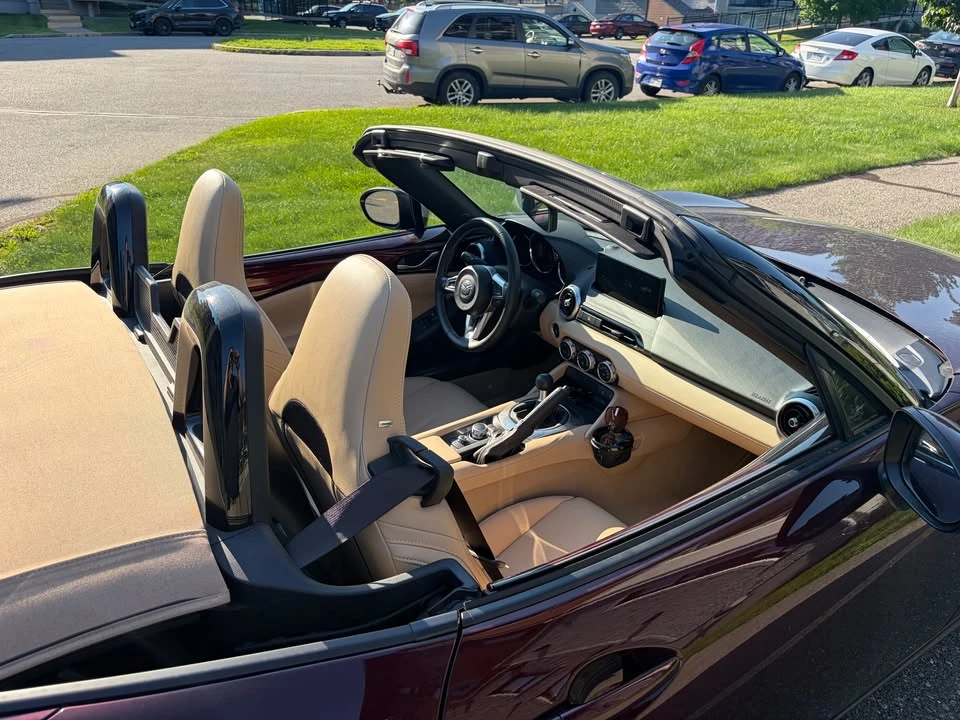 2025 Mazda ND MX-5 Miata - Image 10 of 13