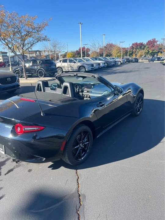 2025 Mazda ND MX-5 Miata - Image 5 of 7