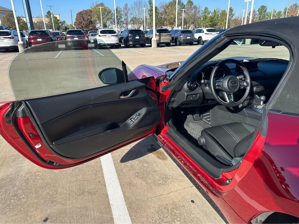 2025 Mazda ND MX-5 Miata - Image 5 of 9