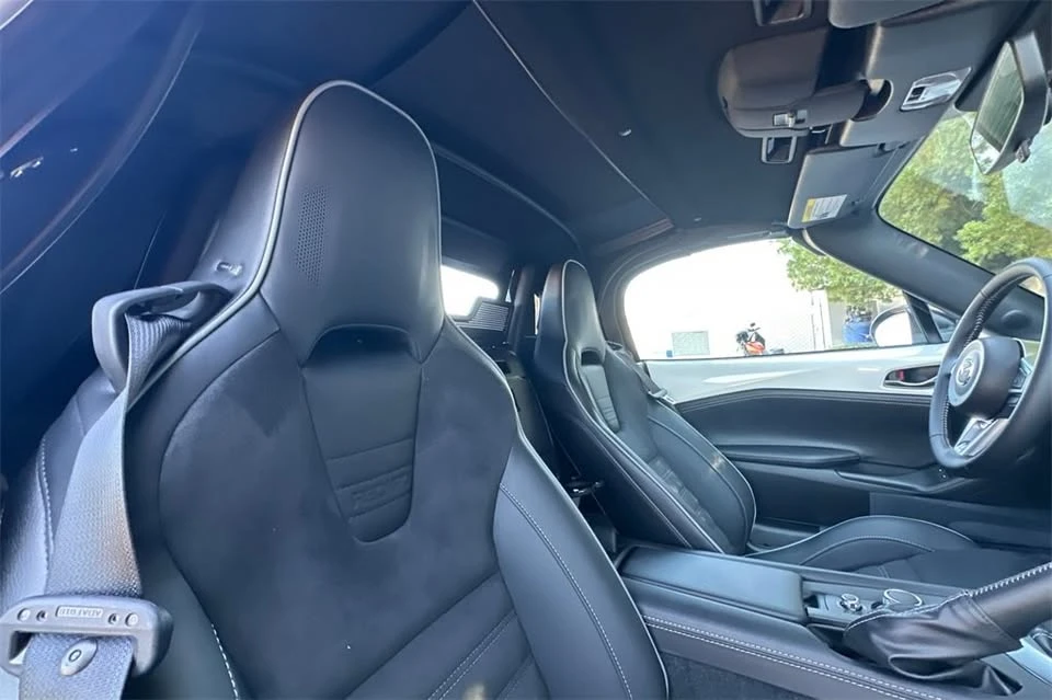 2025 Mazda ND MX-5 Miata - Image 12 of 18