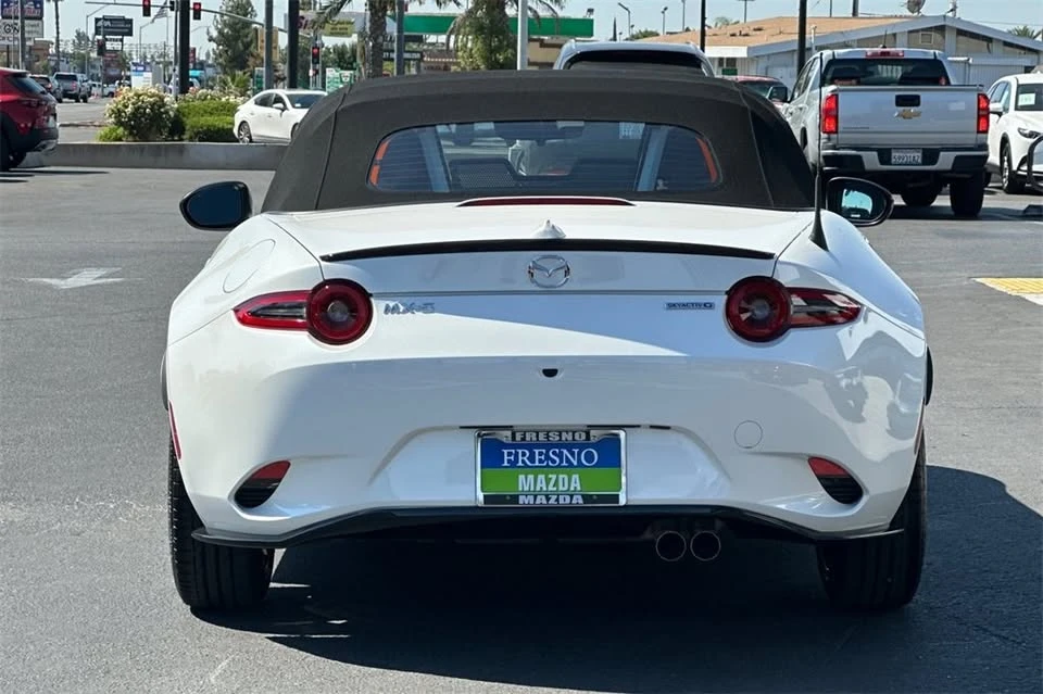 2025 Mazda ND MX-5 Miata - Image 4 of 18