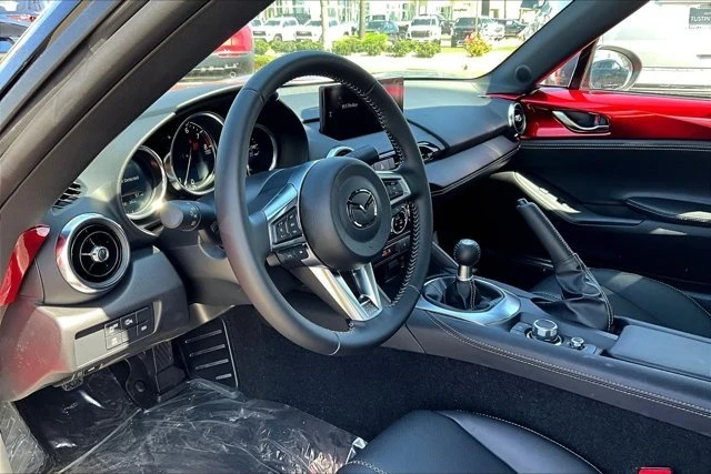 2025 Mazda ND MX-5 Miata - Image 7 of 11