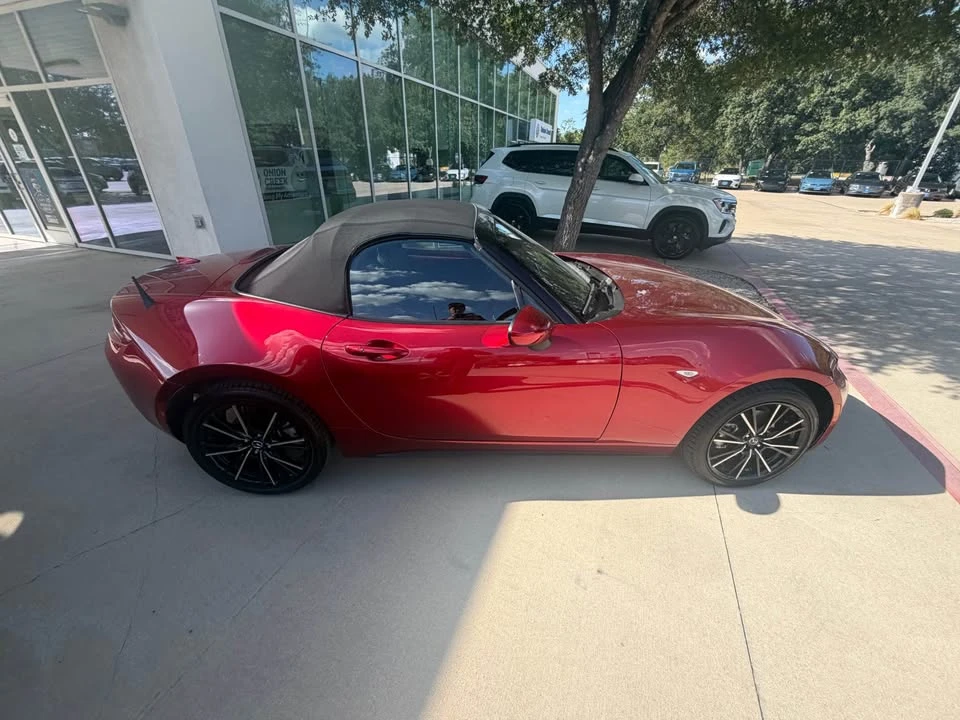 2025 Mazda ND MX-5 Miata - Image 2 of 9