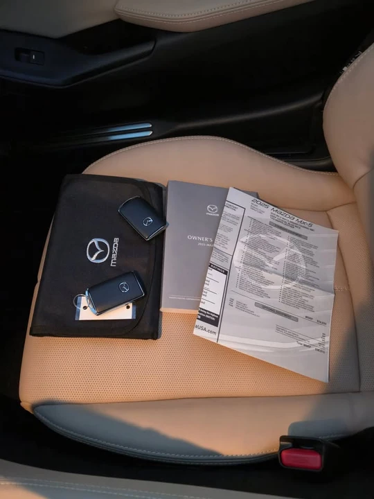 2025 Mazda ND MX-5 Miata - Image 10 of 19