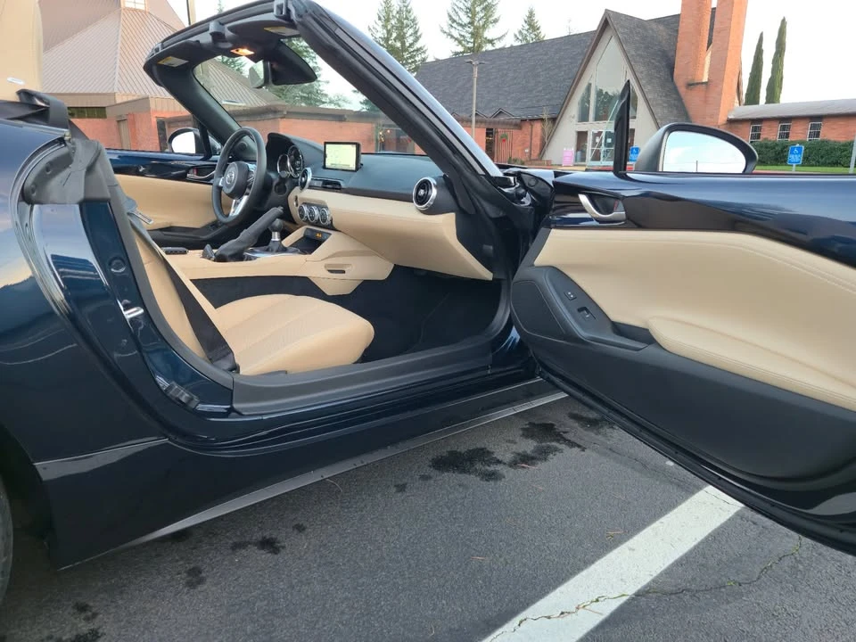 2025 Mazda ND MX-5 Miata - Image 8 of 19