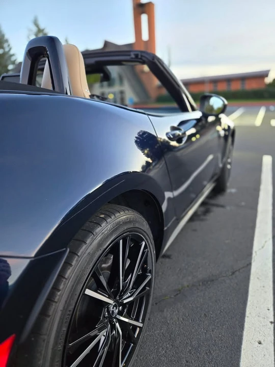 2025 Mazda ND MX-5 Miata - Image 16 of 19