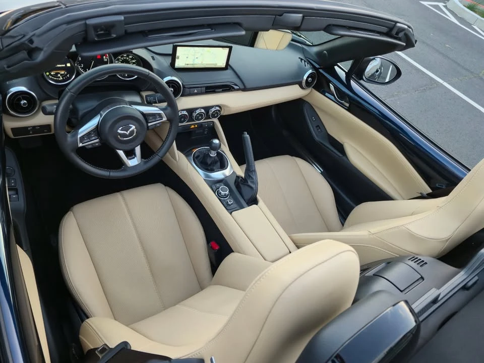 2025 Mazda ND MX-5 Miata - Image 7 of 19