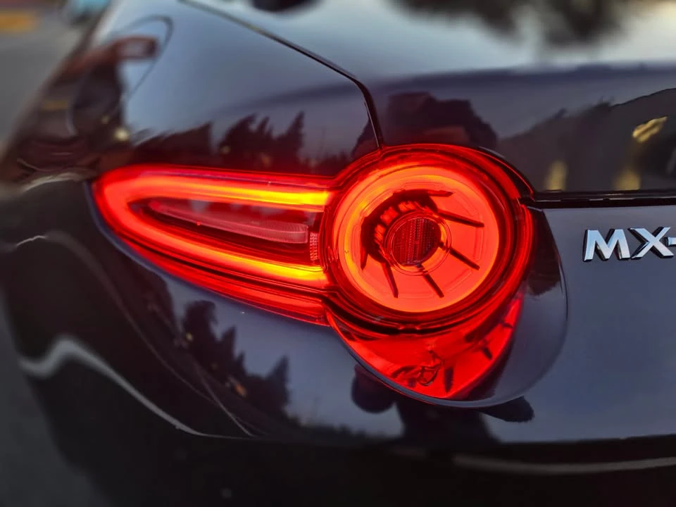 2025 Mazda ND MX-5 Miata - Image 17 of 19
