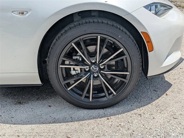 2025 Mazda ND MX-5 Miata - Image 9 of 18