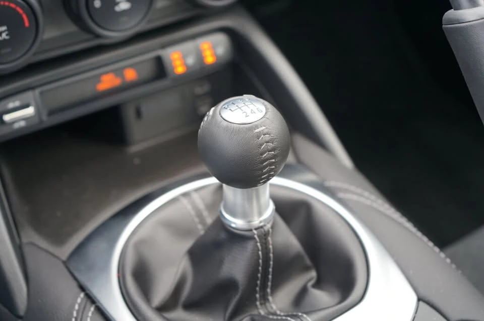 2025 Mazda ND MX-5 Miata - Image 17 of 19