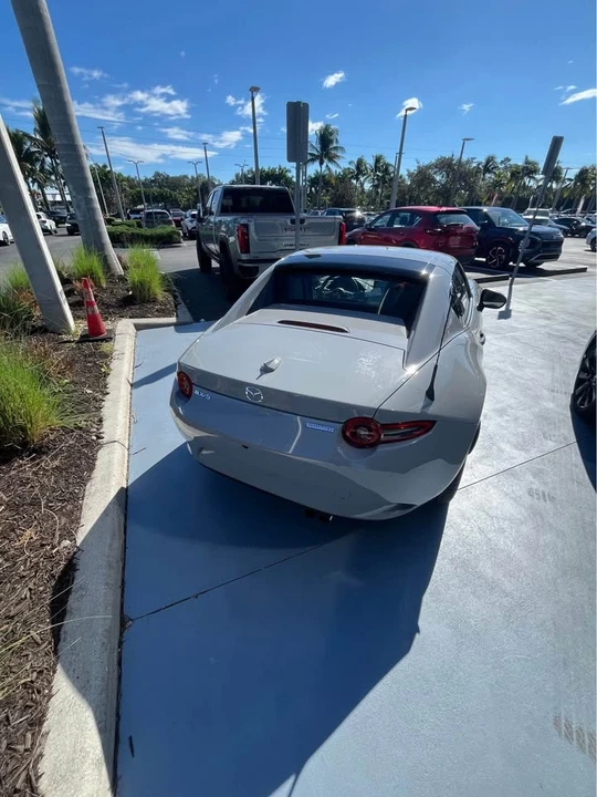 2025 Mazda ND MX-5 Miata - Image 4 of 7