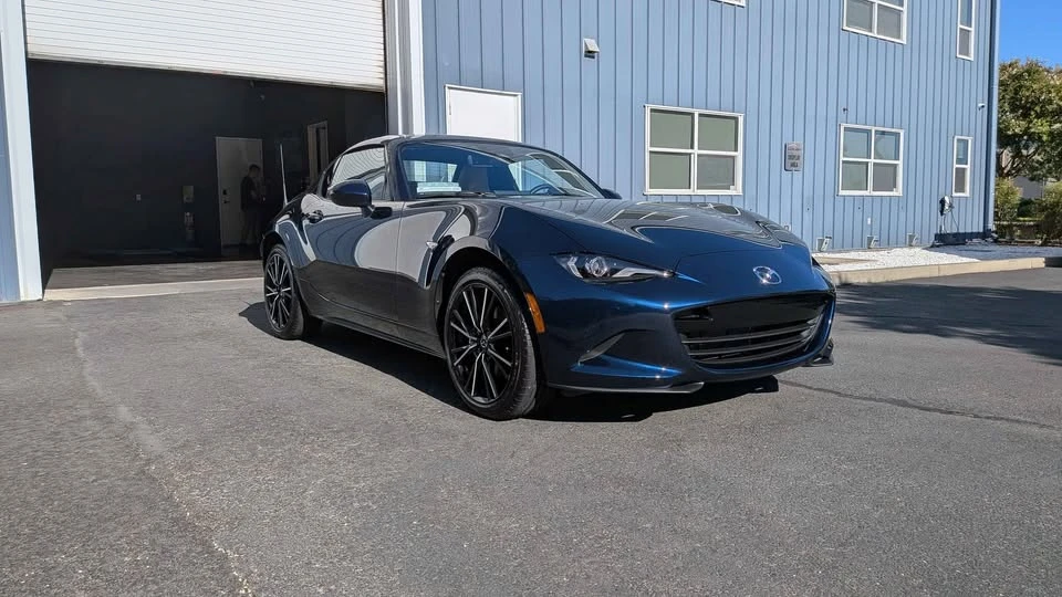 2025 Mazda ND MX-5 Miata - Image 3 of 8