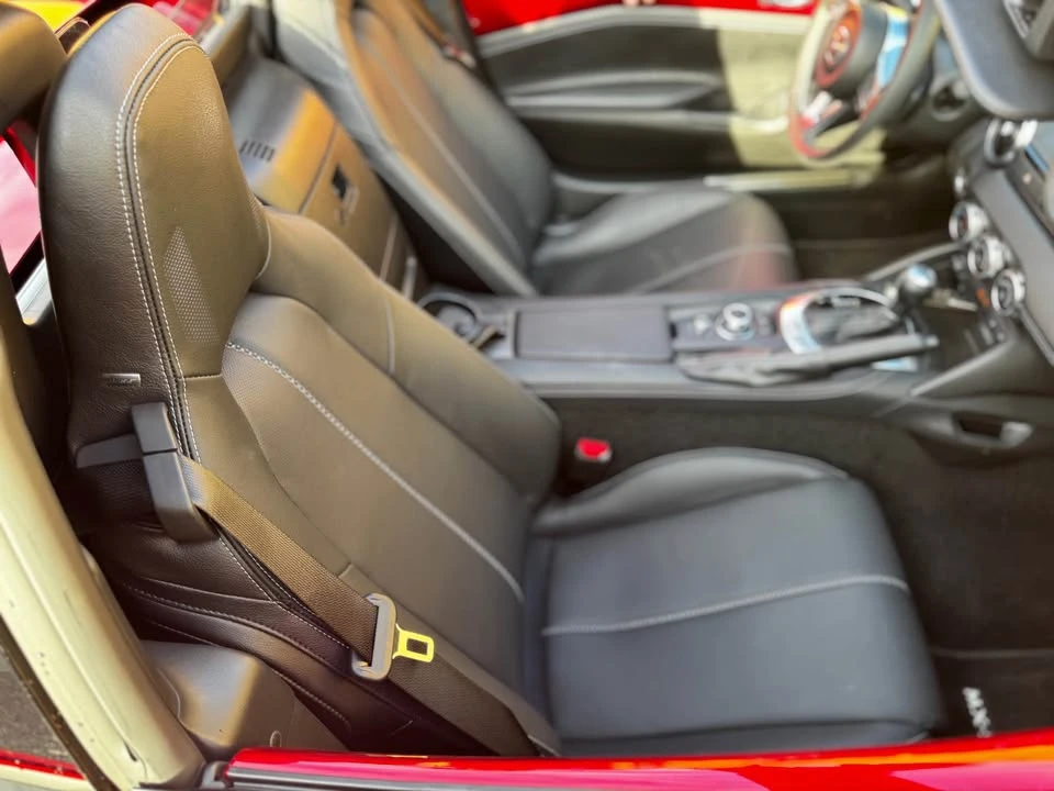 2025 Mazda ND MX-5 Miata - Image 16 of 18