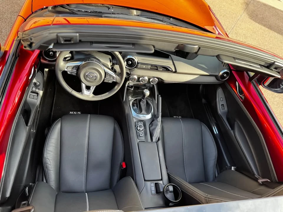 2025 Mazda ND MX-5 Miata - Image 12 of 18